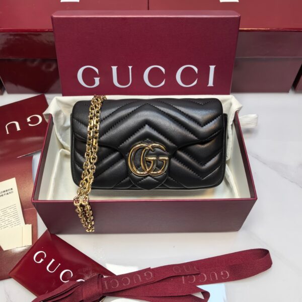 GG Marmont Mini Shoulder Bag
