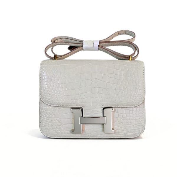 Hermès Constance 24 Craie Handbag Sliver Hardware Crocodile Leather