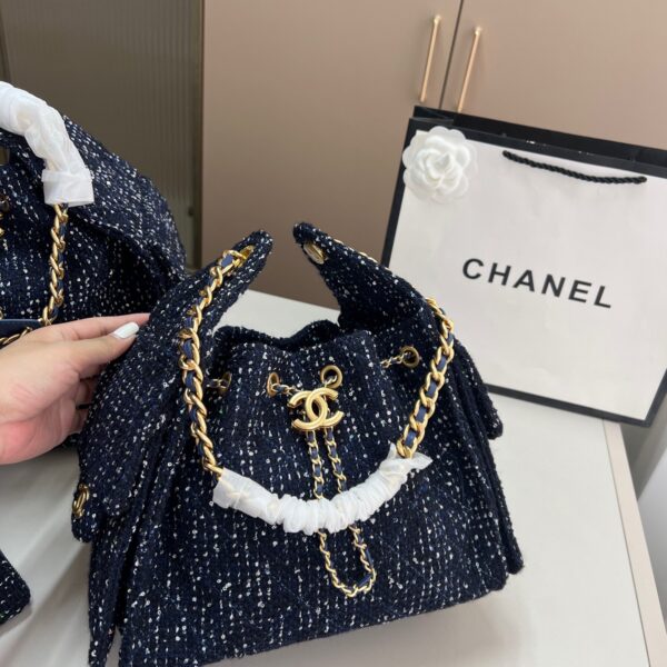 CHANEL 25 Small Handbag